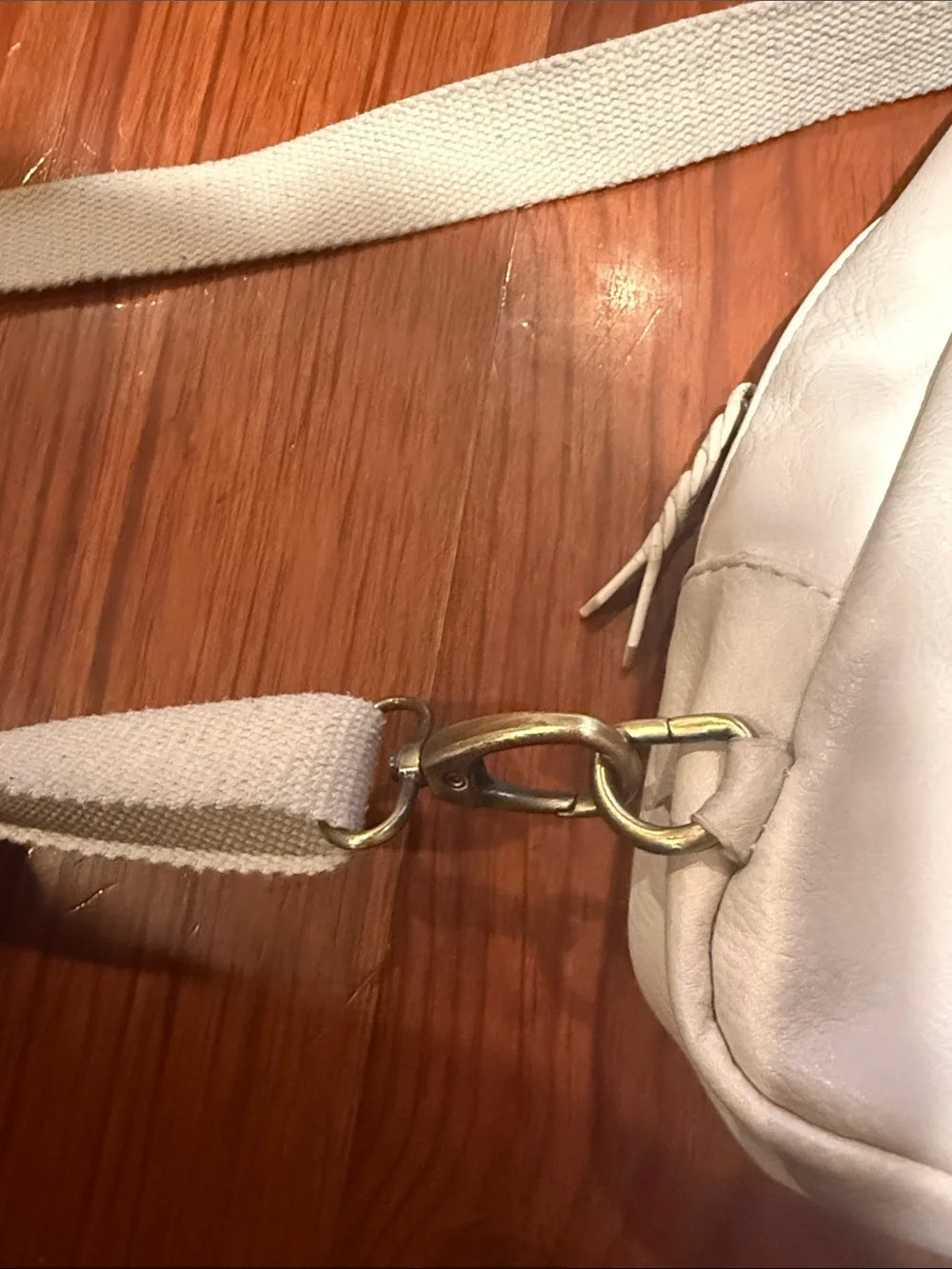 Antik Kraft White Leather Crossbody Sling Bag - Casual Everyday Carry
